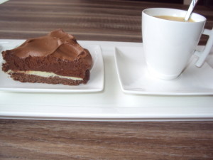 coffee-and-chocolate-pie-1318696-640x480